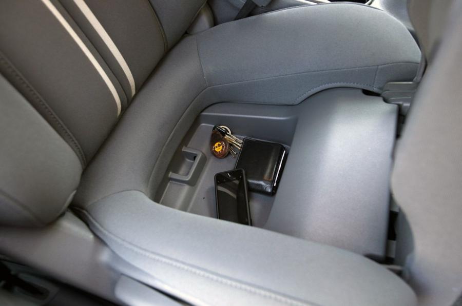  Dodge Dart 2012 года  (фото 65 из 145)